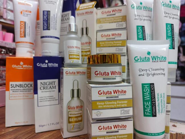 Gluta White Complete Skin Whitening & Anti-Aging Range kit